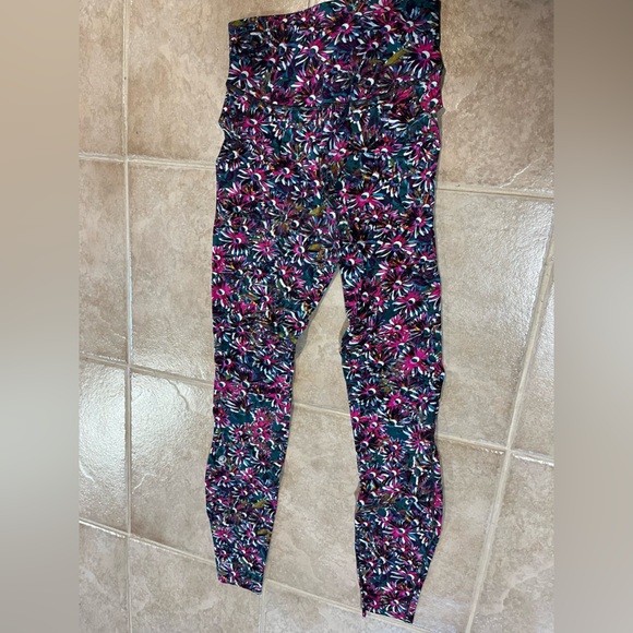 Base pace high rise running tight 28” brushed nulux - Picture 4 of 4